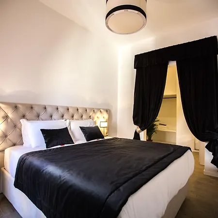 Chic & Town Luxury Rooms Piazza Di Spagna-2